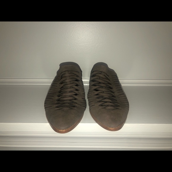 Mules - Picture 2 of 5